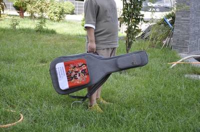 不同的吉他包背出不同的魅力