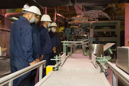 化肥廠自動(dòng)包裝線試生產(chǎn)成功